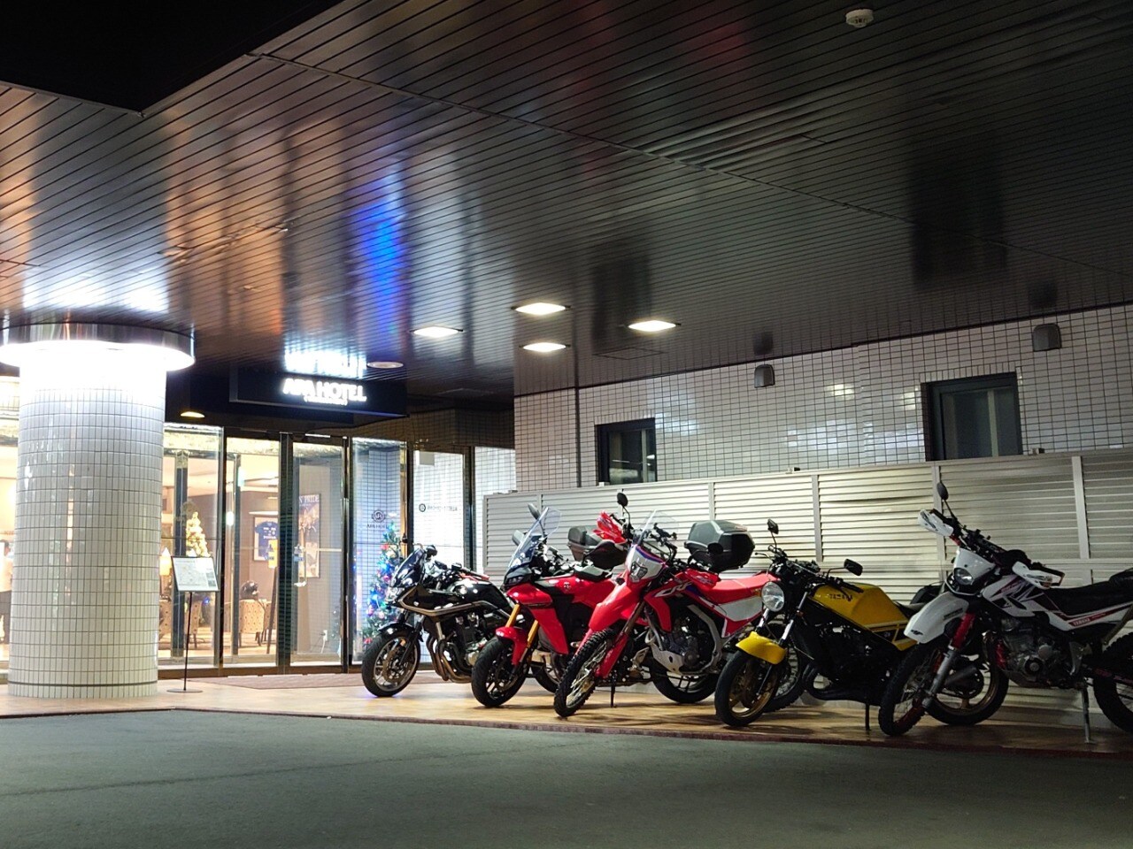 バイク駐輪場のご案内