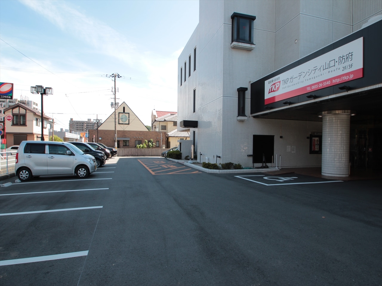 敷地内駐車場（普通車のみ駐車可）